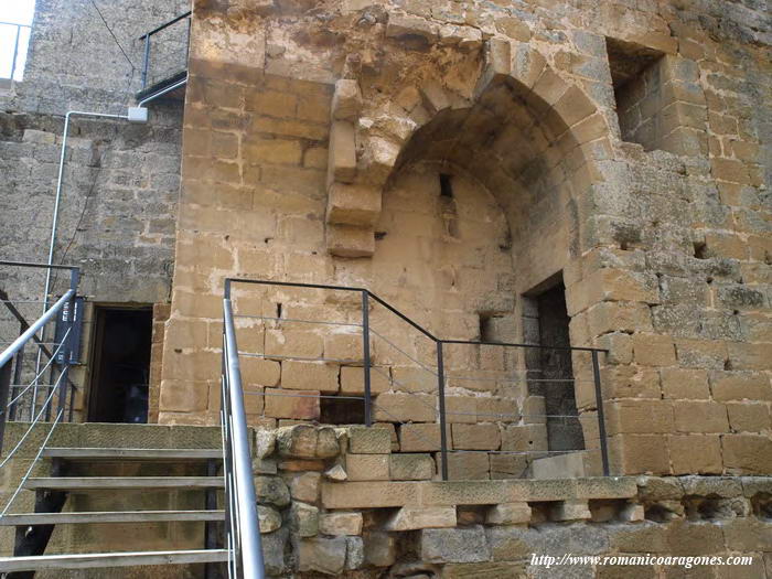 ESTRUCTURAS DE ACCESO A TORRES Y A SALA OESTE